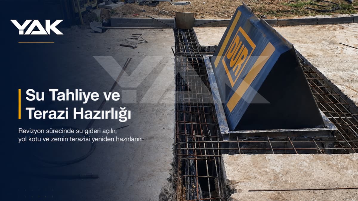 Road blocker tamir ve revizyon &ccedil;alışmasında su tahliye hattı, demir donatı ve yol terazisi hazırlığı